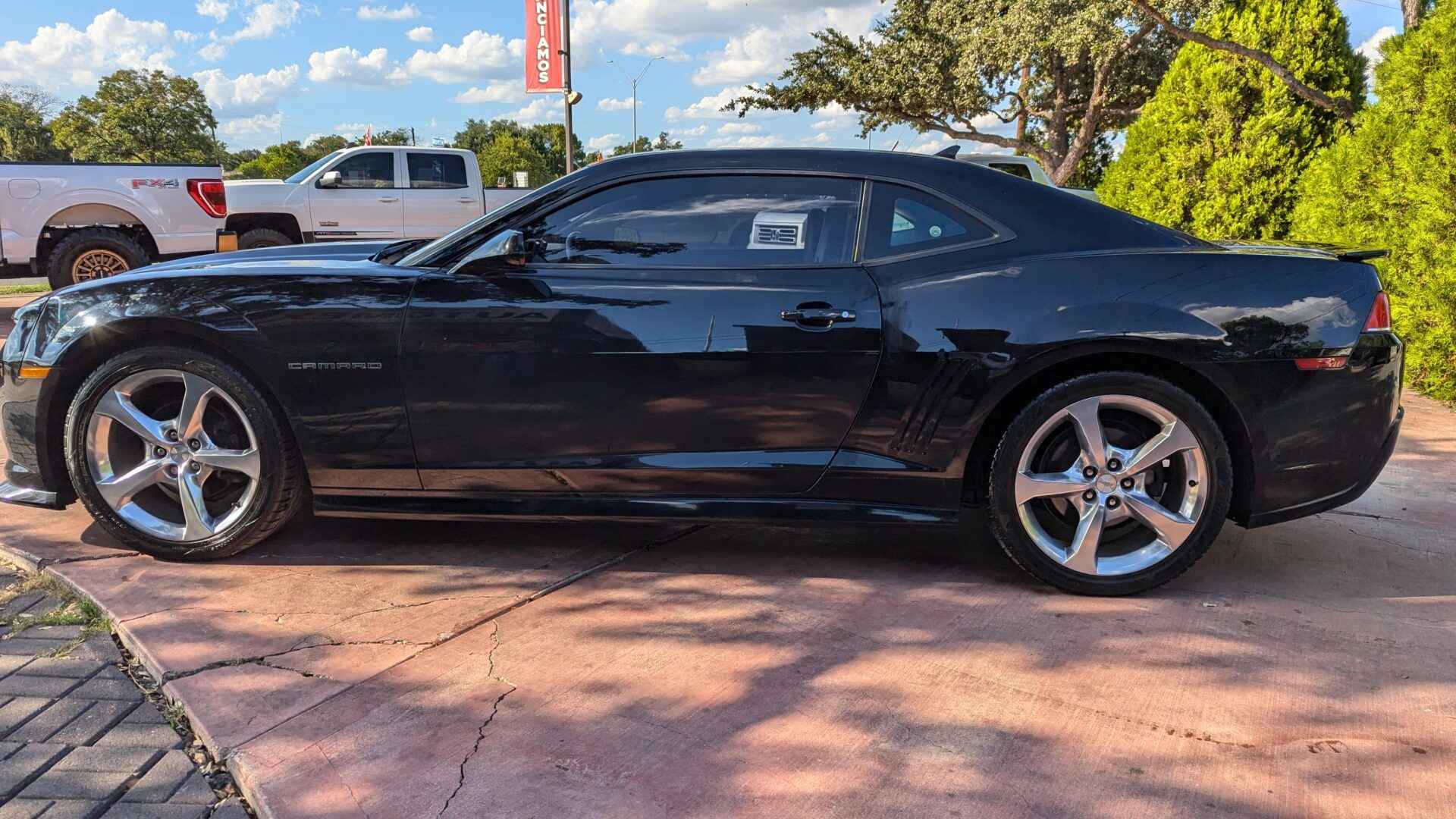 2015 Chevrolet Camaro 2LT photo 5