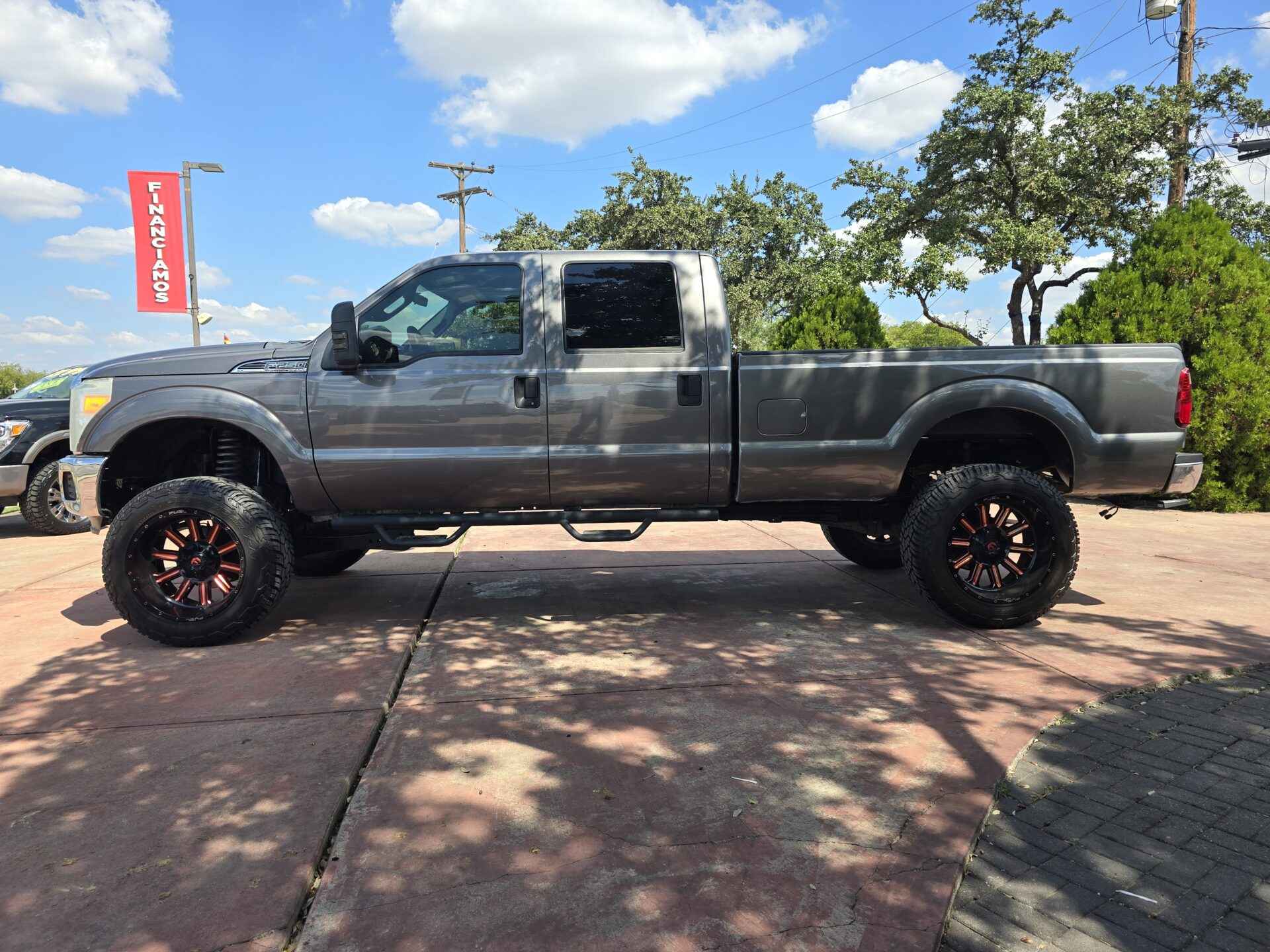 2012 Ford F-250 Super Duty XLT photo 6