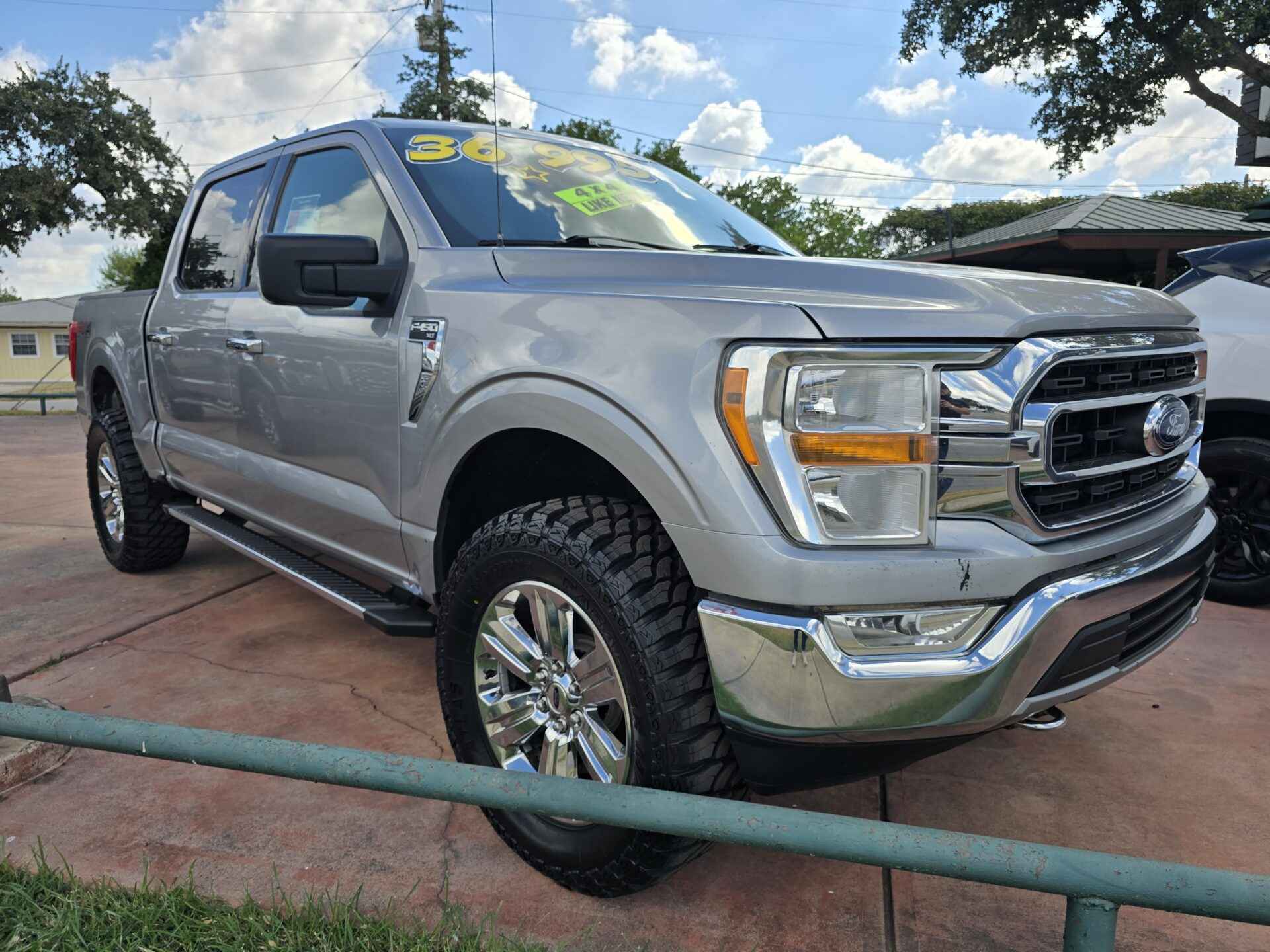 2021 Ford F-150 XLT photo 6