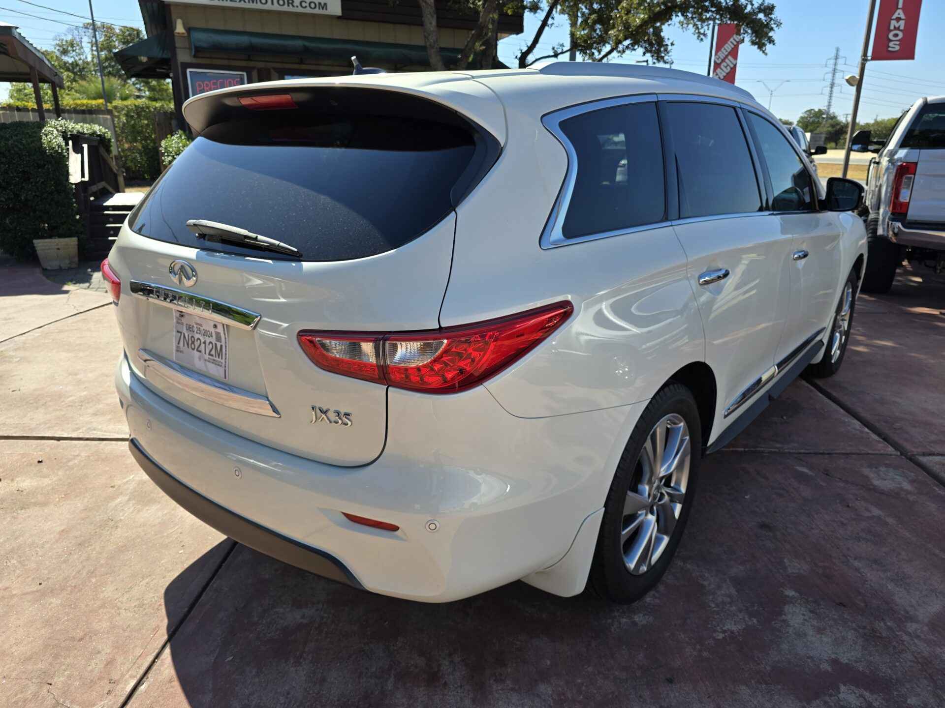 2013 INFINITI JX Base photo 3